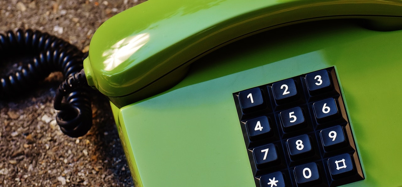 green-black-telephone-207602.Pixabayjpg